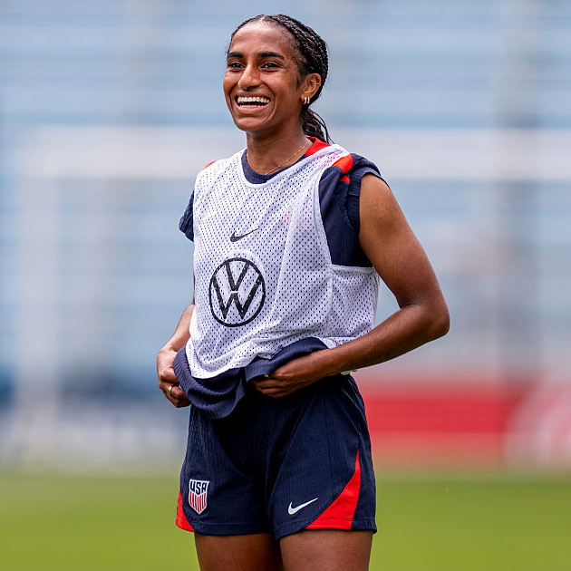 Emma Hayes, USWNT Excited to Have ‘Security Blanket’ Naomi Girma Back