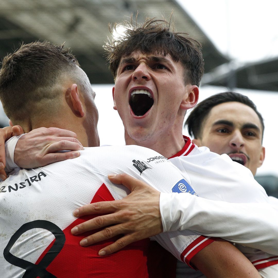 USMNT REWIND Big moments for Booth Reyna Robinson and more from around the globe